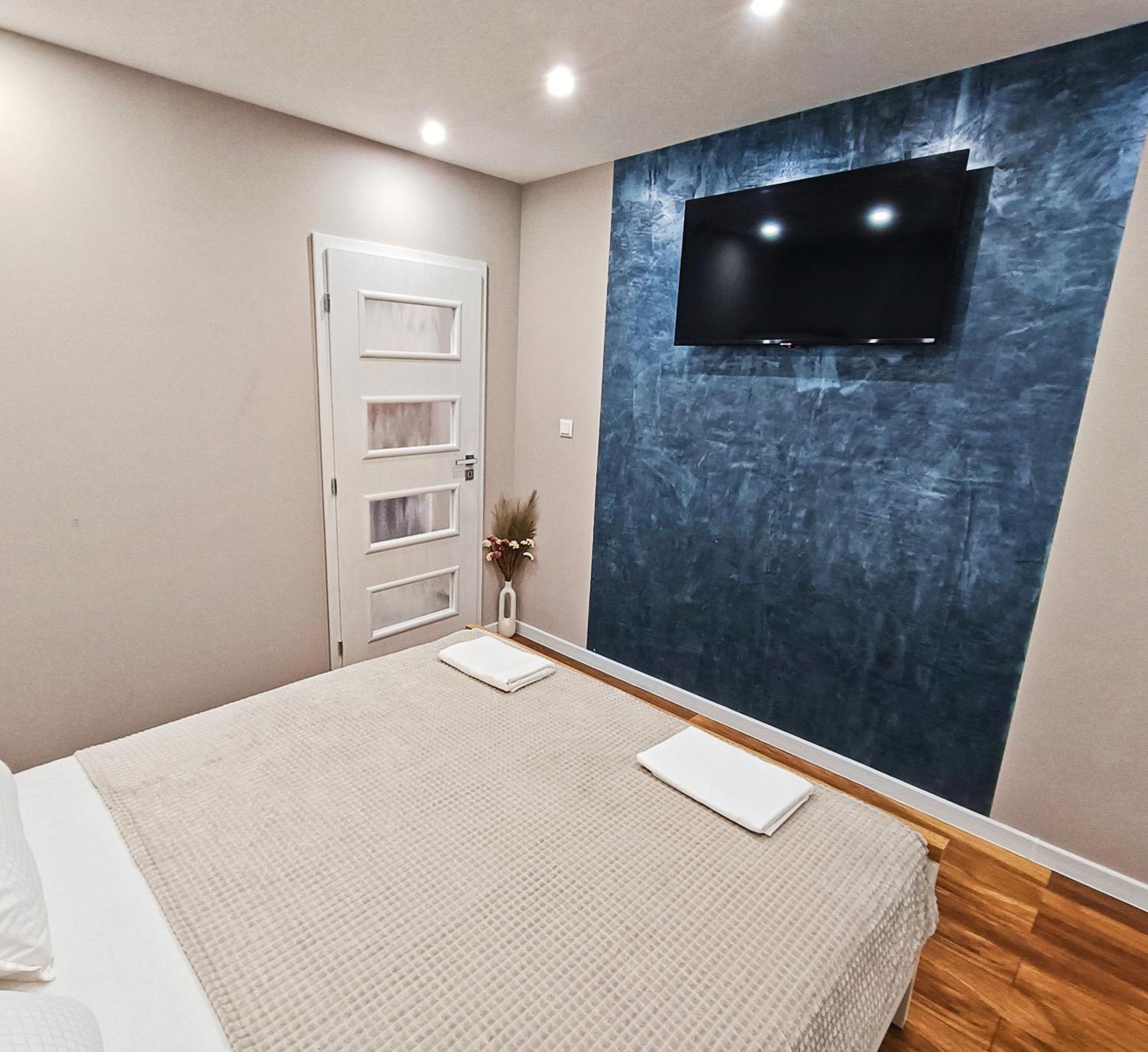 Mdm Apartment City Center Felicita Deluxe Русе Екстериор снимка